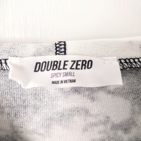 Double Zero Black and White Tie-Dye Hoodie Size Small - Picture 3 of 3